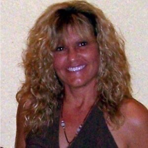 Meet your Posher, Vestell - Picture 1 of 1